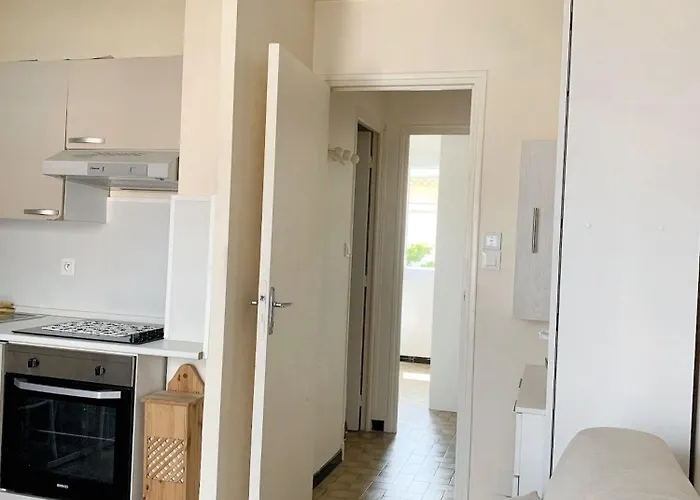 à - 30 M² - Vue Sur La