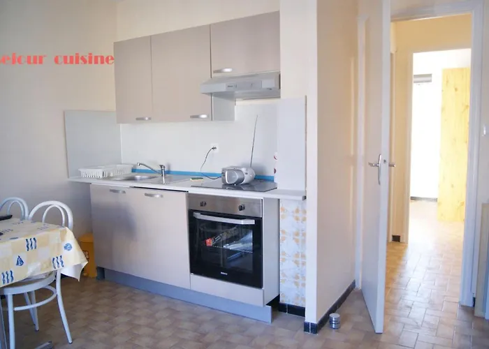 Apartamento à - 30 M² - Vue Sur La